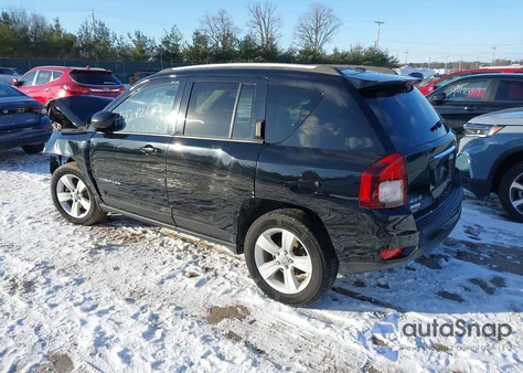 2016 Jeep Compass Sport z USA, uszkodzony, nr VIN 1C4NJDBB3GD549638